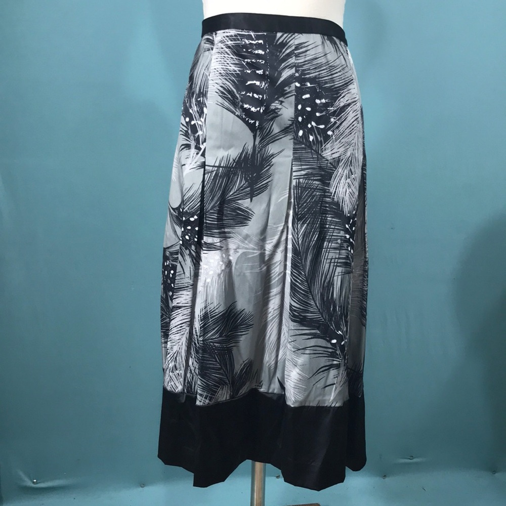 East Fifth Feather Silky Elegant Skirt 14